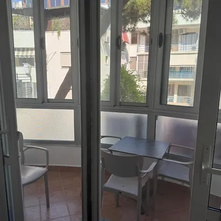 Apartment Sea Breeze *