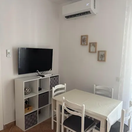 Apartment Sea Breeze *